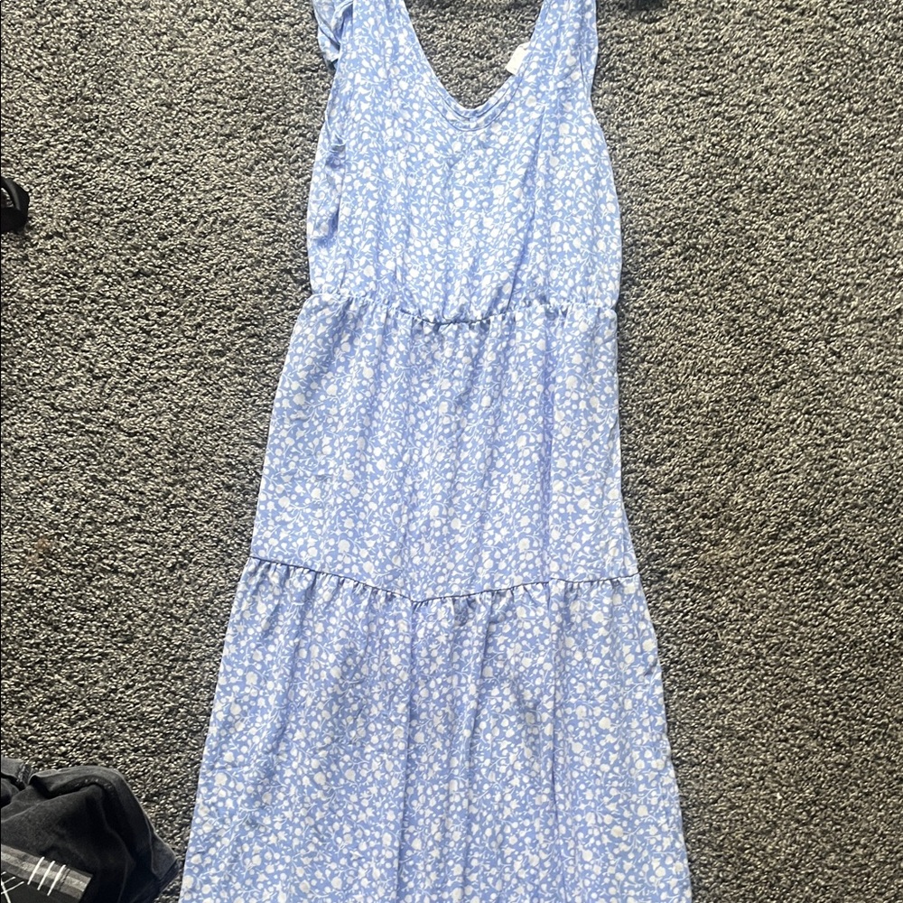 Sienna Sky Light Blue Floral Midi Dress